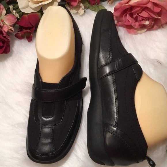 easy spirit velcro shoes